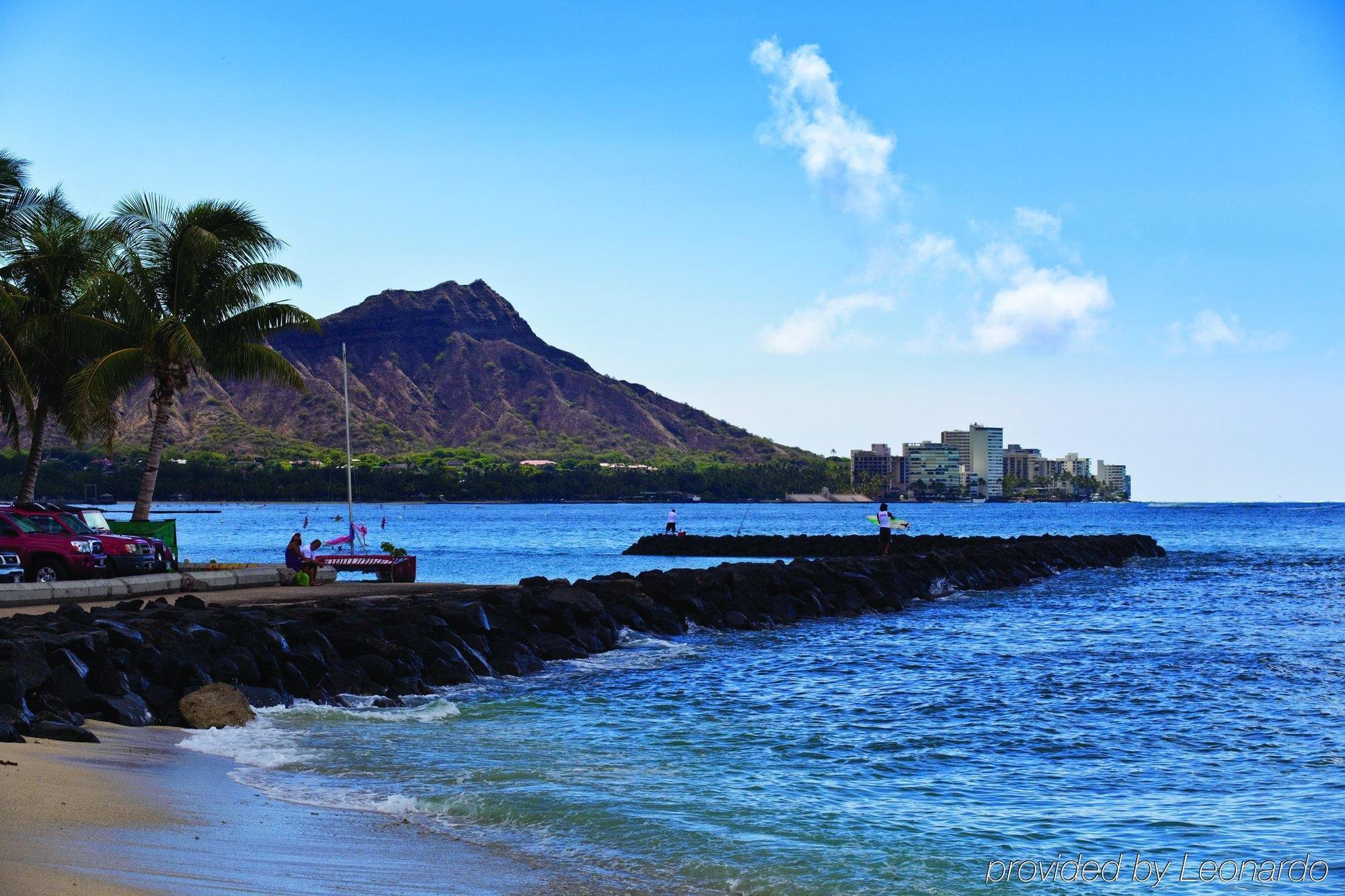 Waikiki Marina At The Ilikai Resort