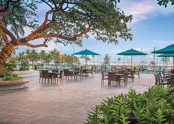 Waikiki Marina Resort At The Ilikai
